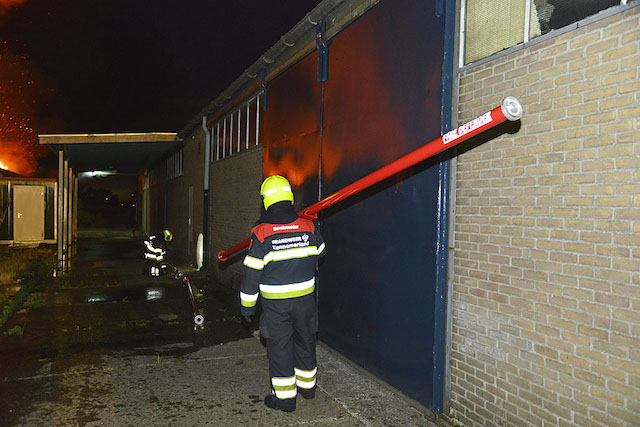 2017/156/20170802-04u56 GB 029 Zeer grote brand Schipholweg.jpg